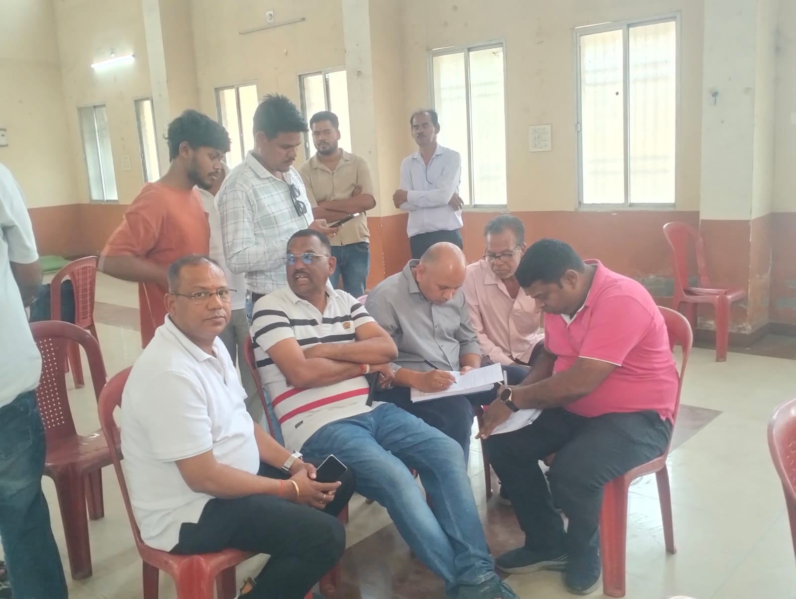 इंदिरा नगर- चांदनी चौक में पुल निर्माण बाबत हुई जनसुनवाई, आपत्ति कर्ताओं ने सूचना तक नही मिलने का लगाया आरोप, डेढ दर्जन प्रभावितों में मात्र दो पट्टाधारियों को बंटेगा मुआवजा