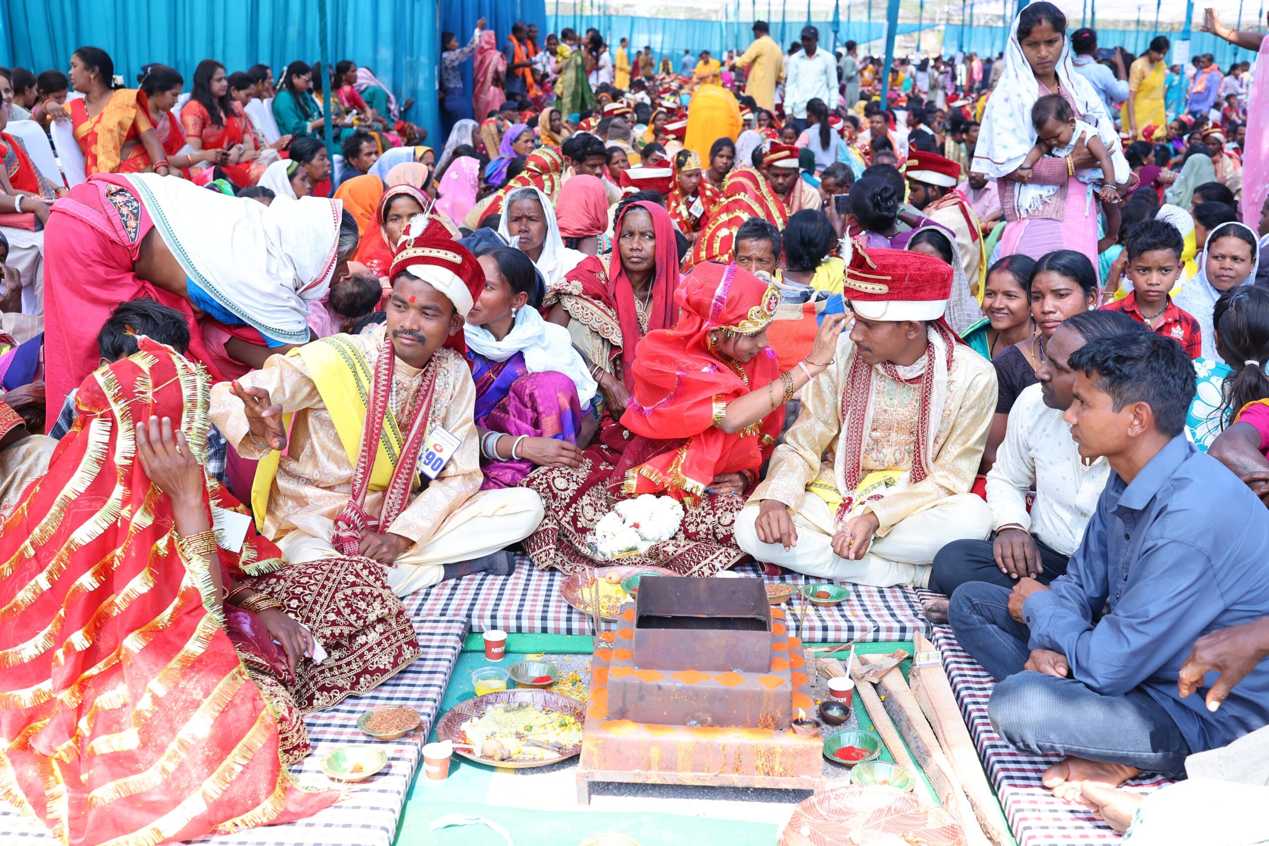 ऐतिहासिक दिनः मुख्यमंत्री कन्या विवाह योजना के तहत एक साथ प्रदेश भर में 6414 जोड़े बंधे परिणय सूत्र में, रायगढ़ में 190 जोड़ों का हुआ भव्य सामूहिक विवाह, मुख्यमंत्री ने दिया आशीर्वाद