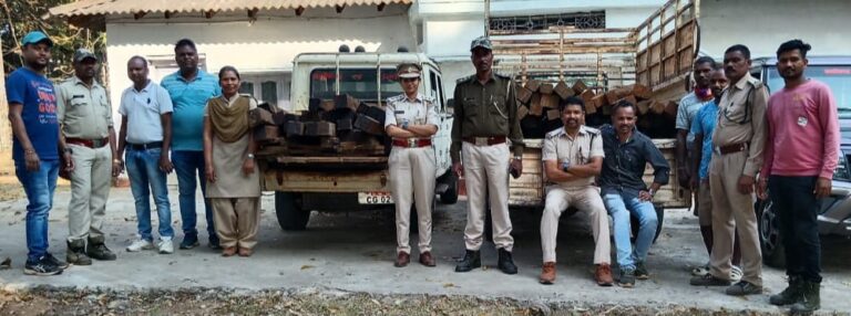 2 घरों में छापामार कार्यवाही, 100 नग चिरान फारा वन विभाग ने किया जब्त