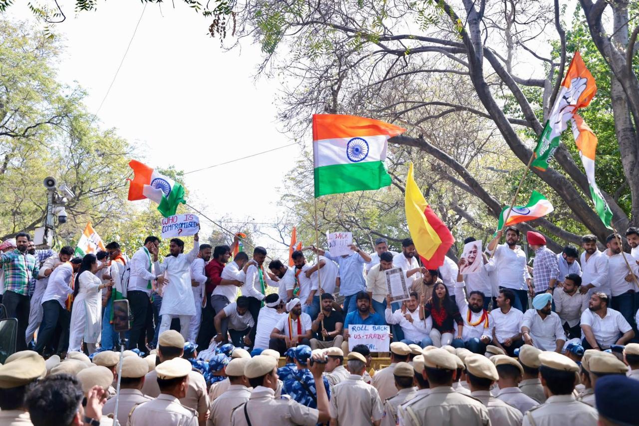 जिला अध्यक्ष बनने के बाद तेज हुई रफ्तार, राष्ट्रीय से प्रदेश तक सक्रिय उस्मान बेग एंड टीम, रायगढ़ जिला युवा कांग्रेस ग्रामीण की हमेशा की तरह रही सक्रिय भागीदारी, जिला अध्यक्ष उस्मान बेग के नेतृत्व में मजबूत और सक्रिय हो रही युवा कांग्रेस