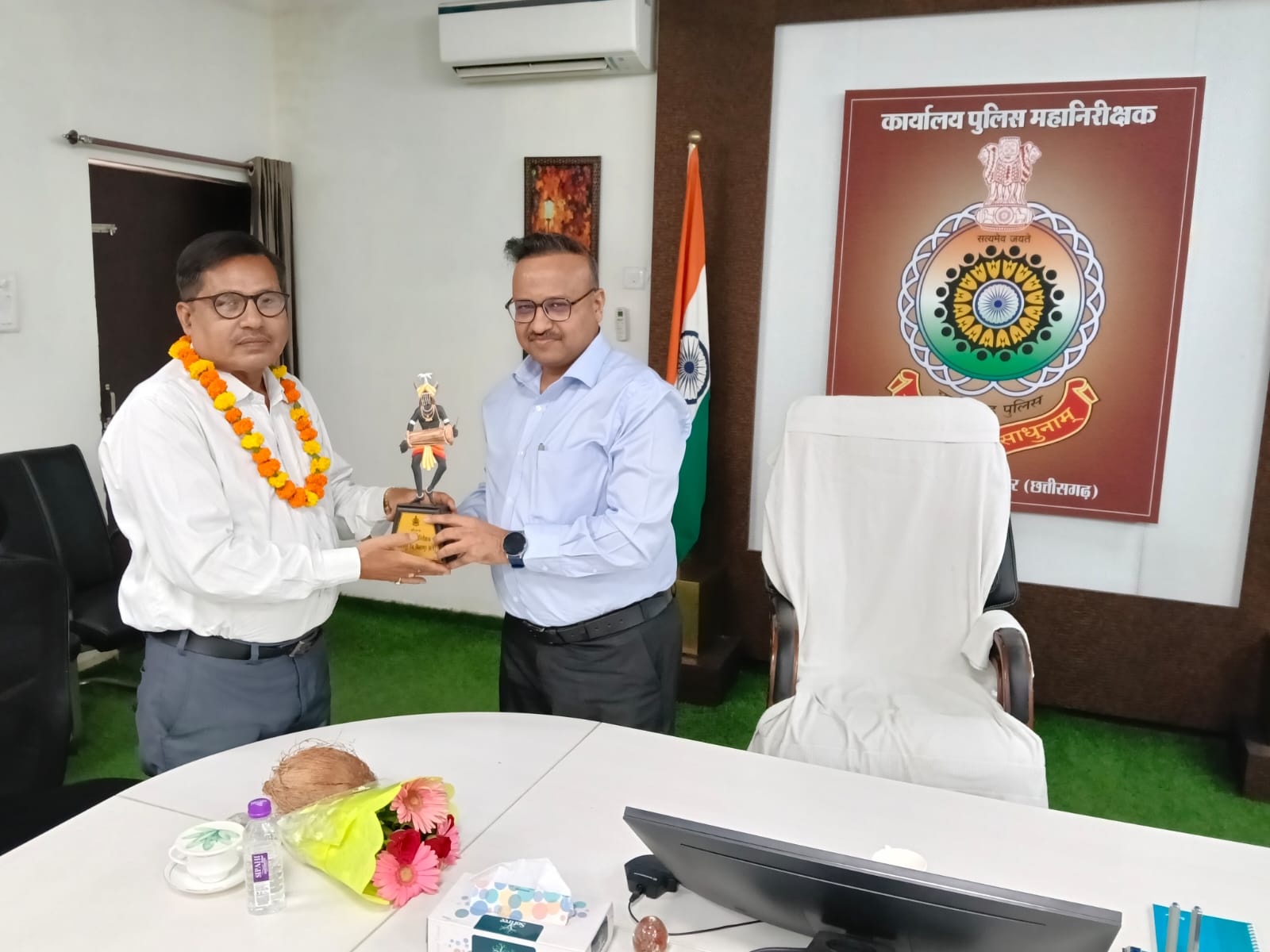 माखनलाल पाण्डेय संयुक्त संचालक अभियोजन (बिलासपुर संभाग) की सेवानिवृत्ति पर गरिमामयी विदाई समारोह आयोजित