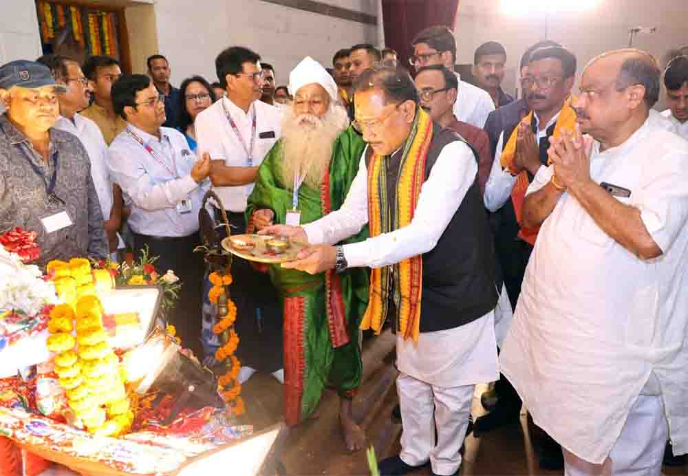 छत्तीसगढ़ को विकसित राज्य बनाने के लिए सभी समाजों का सहयोग आवश्यक-मुख्यमंत्री, उत्कल दिवस एवं वार्षिकोत्सव स्नेह सम्मेलन में शामिल हुए मुख्यमंत्री