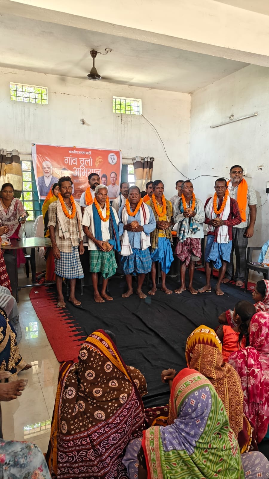 गांव-कस्बों के समग्र विकास के लिए प्रतिबद्ध है भाजपा सरकार-अशोक अग्रवाल, बड़े अतरमुड़ा में गांव/बस्ती चलो अभियान के तहत उमड़ा जनसैलाब, अशोक अग्रवाल की मौजूदगी से कार्यकर्ताओं में जोश