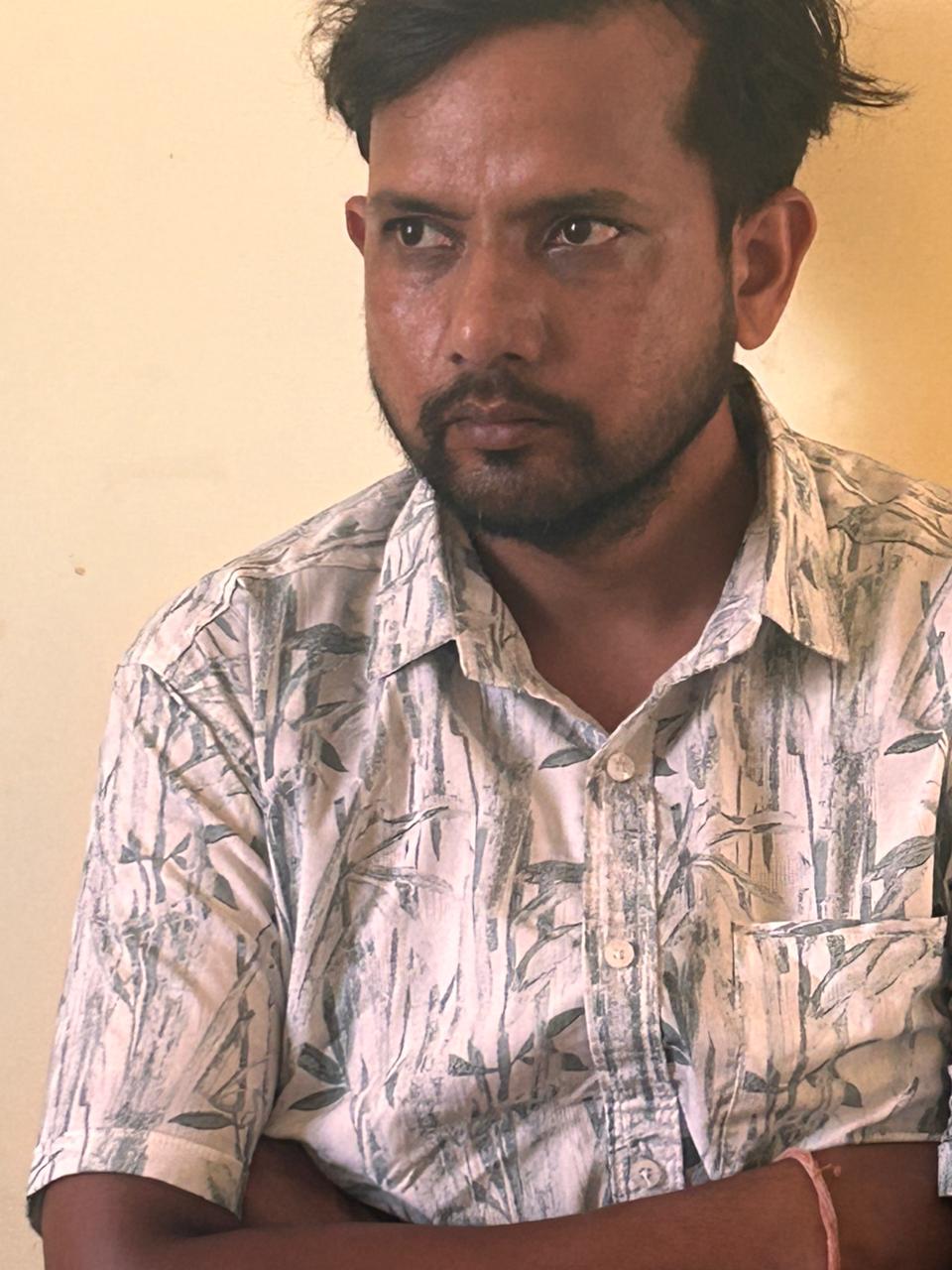रायगढ़ में एसीबी की कार्यवाही, राजस्व रिकॉर्ड में नाम सुधार का आदेश कराने के एवज में बाबू द्वारा मांगी गई 1 लाख रुपए की रिश्वत , 60000 रुपए लेते हुए पकड़ाया
