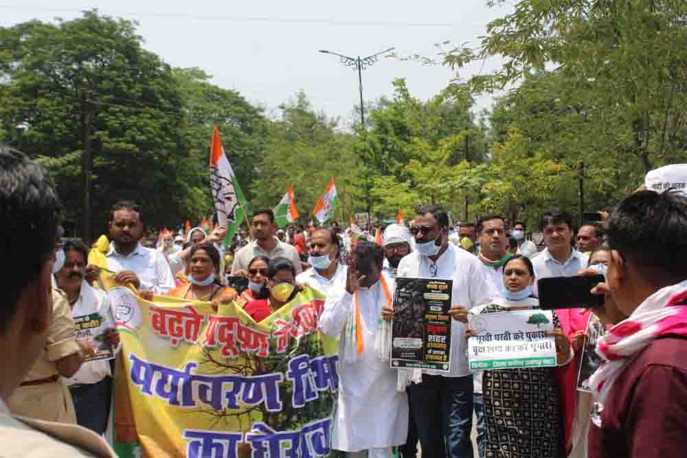 पर्यावरण दिवस पर कांग्रेस ने मनाया “प्रदूषण दिवस”, पर्यावरण विभाग का घेराव कर सौंपा ज्ञापन
