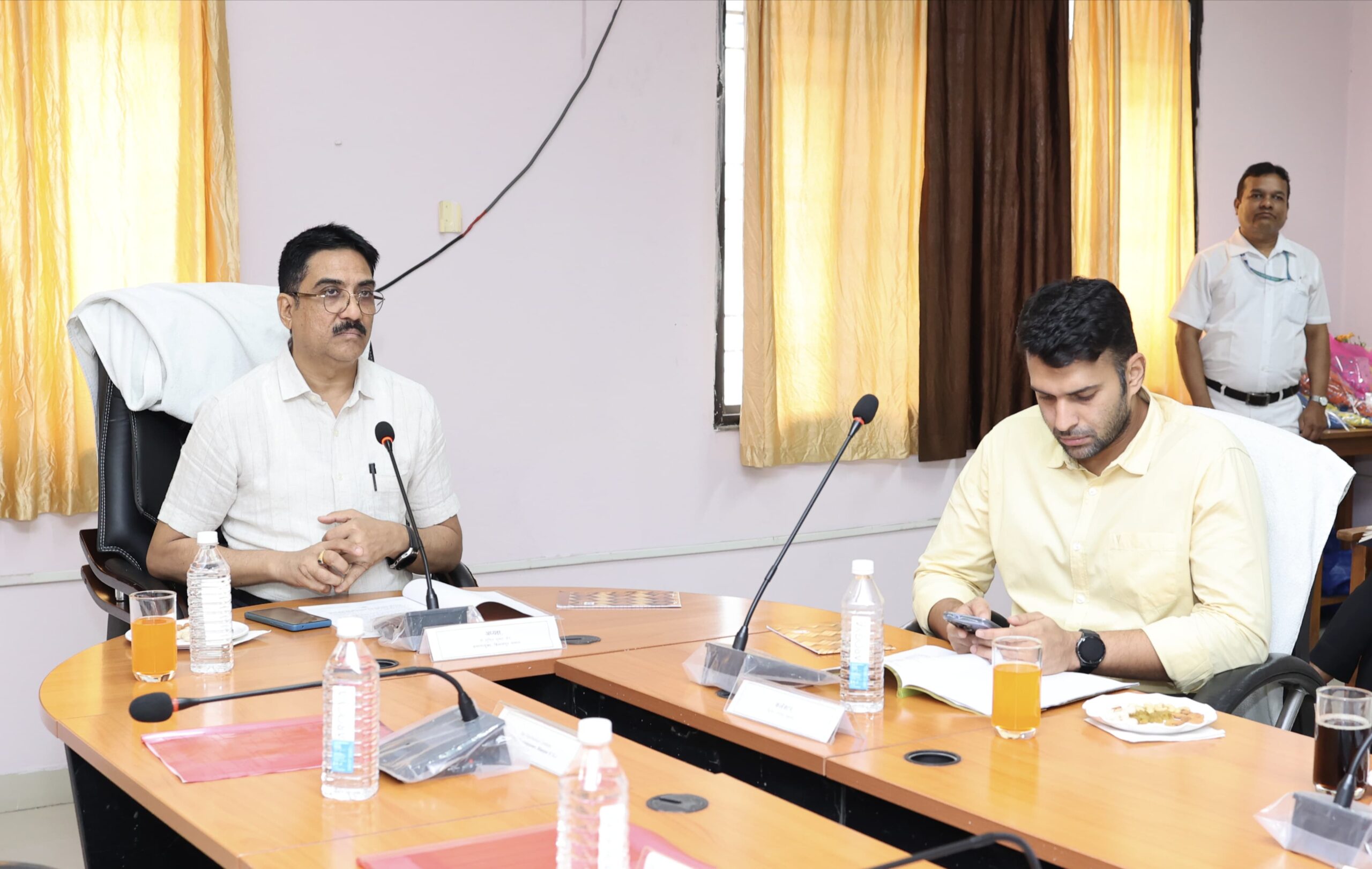 मेडिकल कॉलेज रायगढ़ में स्वास्थ्य सुविधाओं के विस्तार को मिली नई गति, स्वशासी समिति की बैठक में 47 लाख रुपये के अत्याधुनिक चिकित्सा उपकरणों की खरीद को मंजूरी