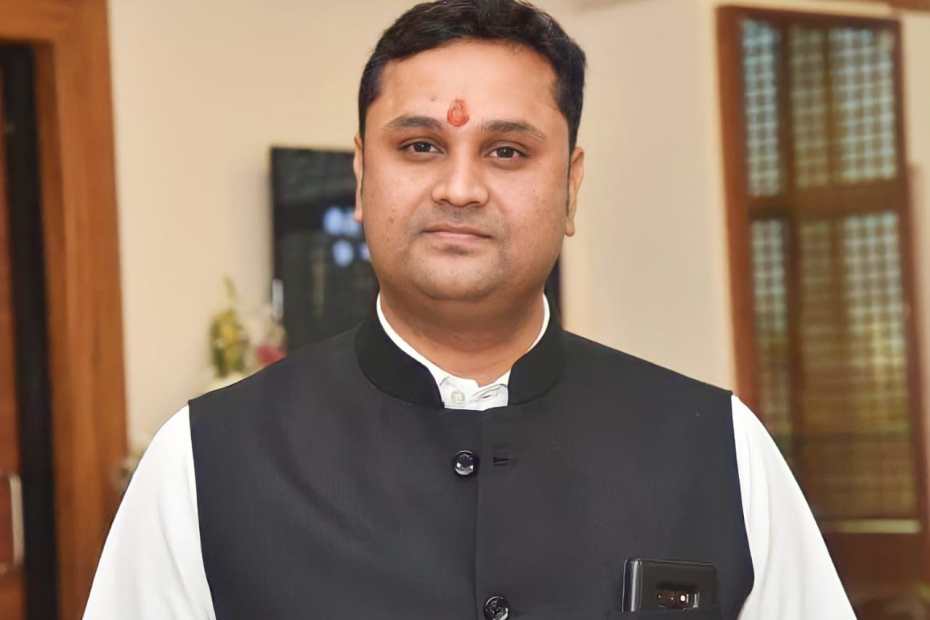 इस बार उमेश के सिर सज सकता है पीसीसी अध्यक्ष का ताज! दीपक बैज का कार्यकाल खत्म होने से पहले तेज हुई सियासी सरगर्मी