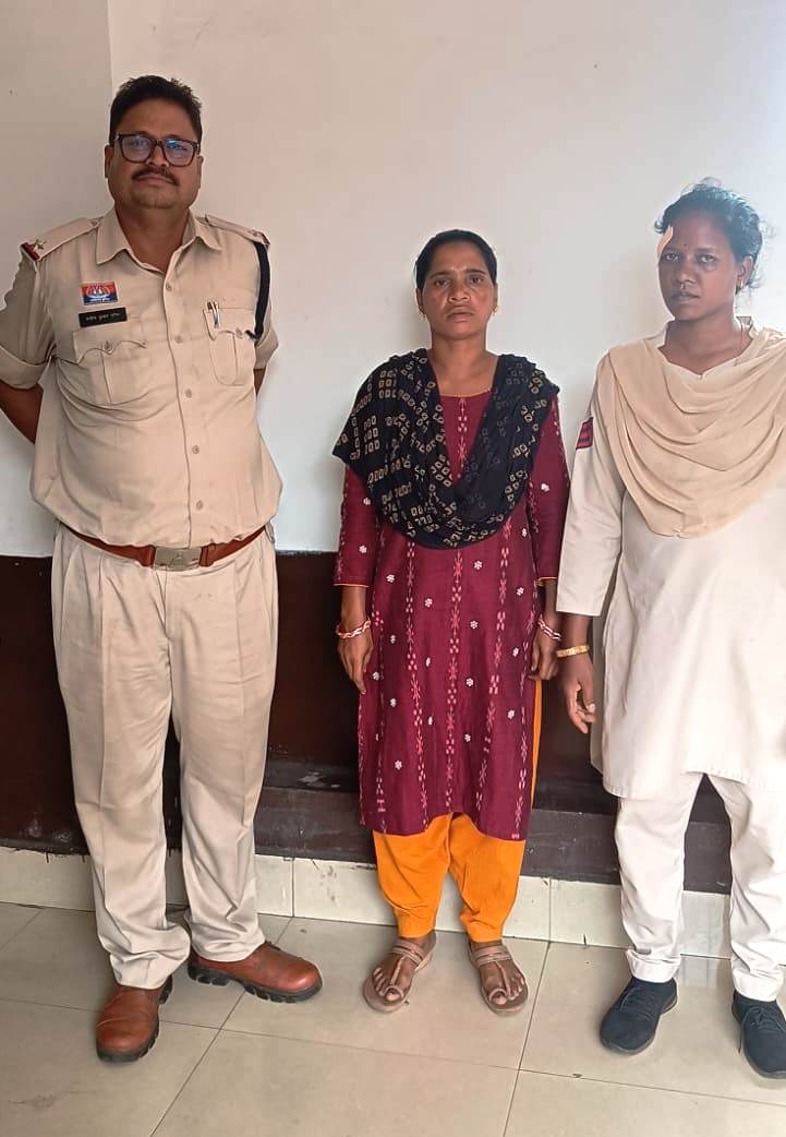 रायगढ़ पुलिस की एनडीपीएस मामले में एंड-टू-एंड कार्रवाई, 52 किलो गांजा मामले में सप्लायर महिला गिरफ्तार, अप्रैल माह में पकड़े गए अंतरराज्यीय तस्करों से पूछताछ में खुला राज, ओडिशा से गिरफ्तार हुई मुख्य सप्लायर