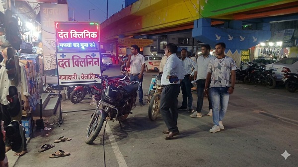 नालों में कचरा फेंकने वालों पर निगम की सख्त कार्रवाई, तीन प्रतिष्ठानों पर 30 हजार रुपये का जुर्माना, गंदगी फैलाने वालों को चेतावनी