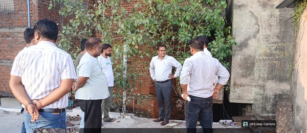 सड़क बाधित करने वाले 20 दुकानदारों पर कार्रवाई, 22,500 रुपये का जुर्माना वसूला, संजय मार्केट में निगम का सख्त एक्शन , अतिक्रमण के खिलाफ अभियान रहेगा जारी
