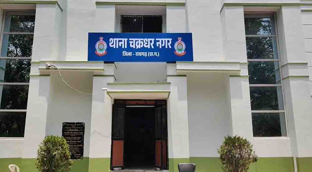 आशीर्वाद मेडिकल स्टोर में चोरी का 24 घंटे में खुलासा, चोरी में शामिल चार आरोपियों में दो विधि से संघर्षरत बालक हिरासत में