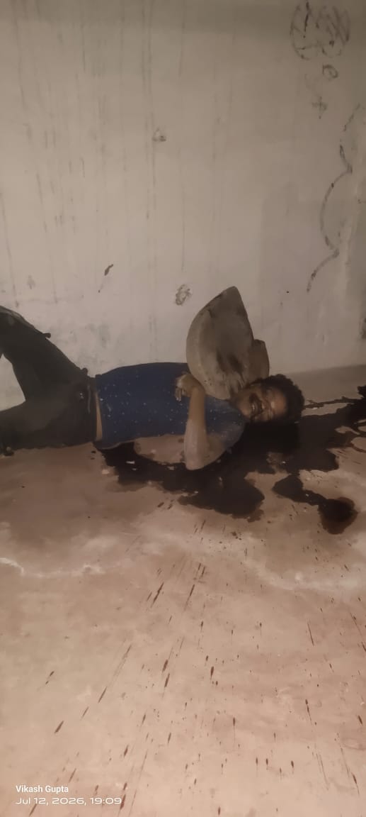 सिलबट्टे से सिर कुचलकर युवक की निर्मम हत्या, युवक की खून से लथपथ हालत में मिली लाश, लैलूंगा पुलिस जांच में जूटी