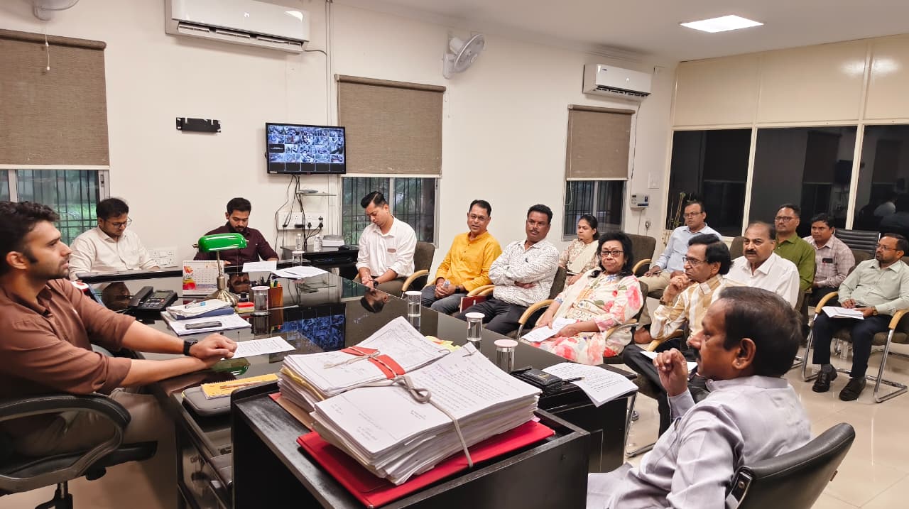 14 सितंबर से सुर, ताल और घुंघरुओं की झंकार से गूंजेगा 41 वें चक्रधर समारोह का मंच, स्थानीय प्रतिभाओं और छत्तीसगढ़ी लोक कलाकारों को मिलेगा मंच, कलेक्टर की अध्यक्षता में कलाकार चयन समिति की बैठक संपन्न