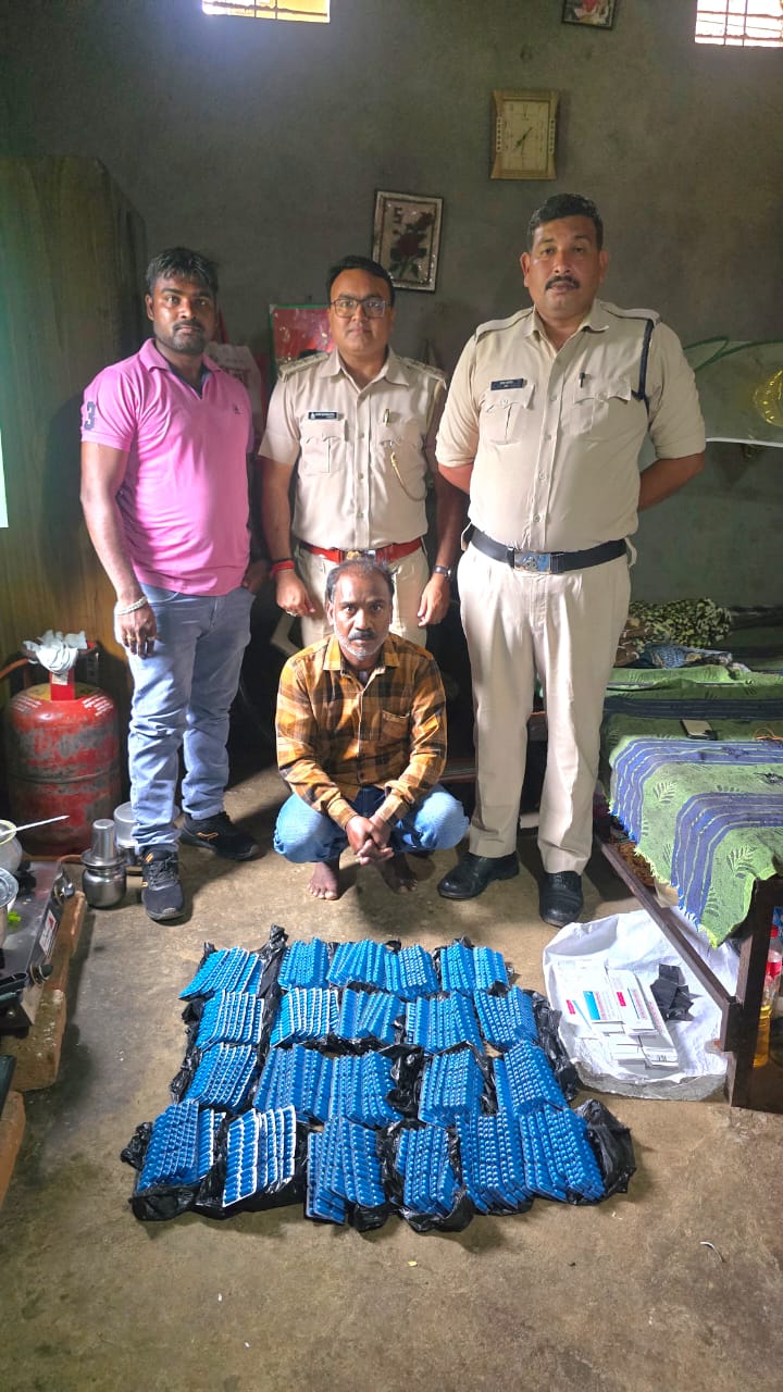 संभागीय आबकारी उड़नदस्ता संभाग ने 3528 नग नशीला कैप्सूल जब्त कर सीतापुर क्षेत्र के दो नशे के सौदागरों को जेल दाखिल किया