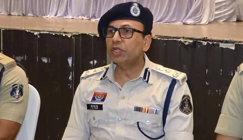 “संस्कारों से युक्त रायगढ़, नशा-सट्टा से मुक्त रायगढ़” थीम पर होगा “पुलिस जन संवाद” कार्यक्रम, एसएसपी शशि मोहन सिंह ने प्रेस कॉन्फ्रेंस कर समाज के सभी वर्गों से सहभागिता की अपील की