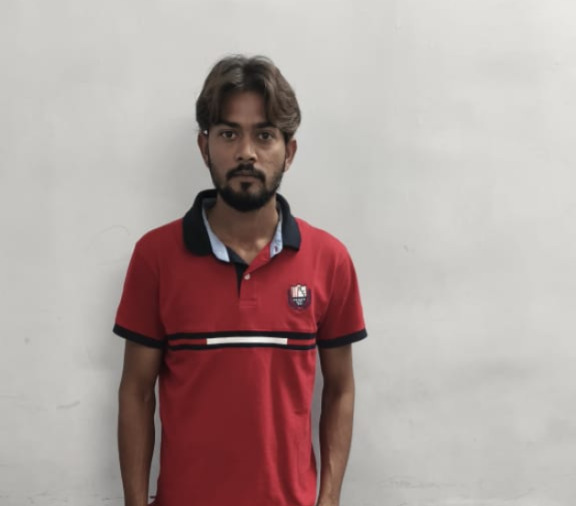शराब के लिए पैसे मांगकर गैरेज संचालक पर हमला करने वाला फरार आरोपी गिरफ्तार, गैर-जमानती धाराओं में चौकी खरसिया पुलिस ने की कार्रवाई