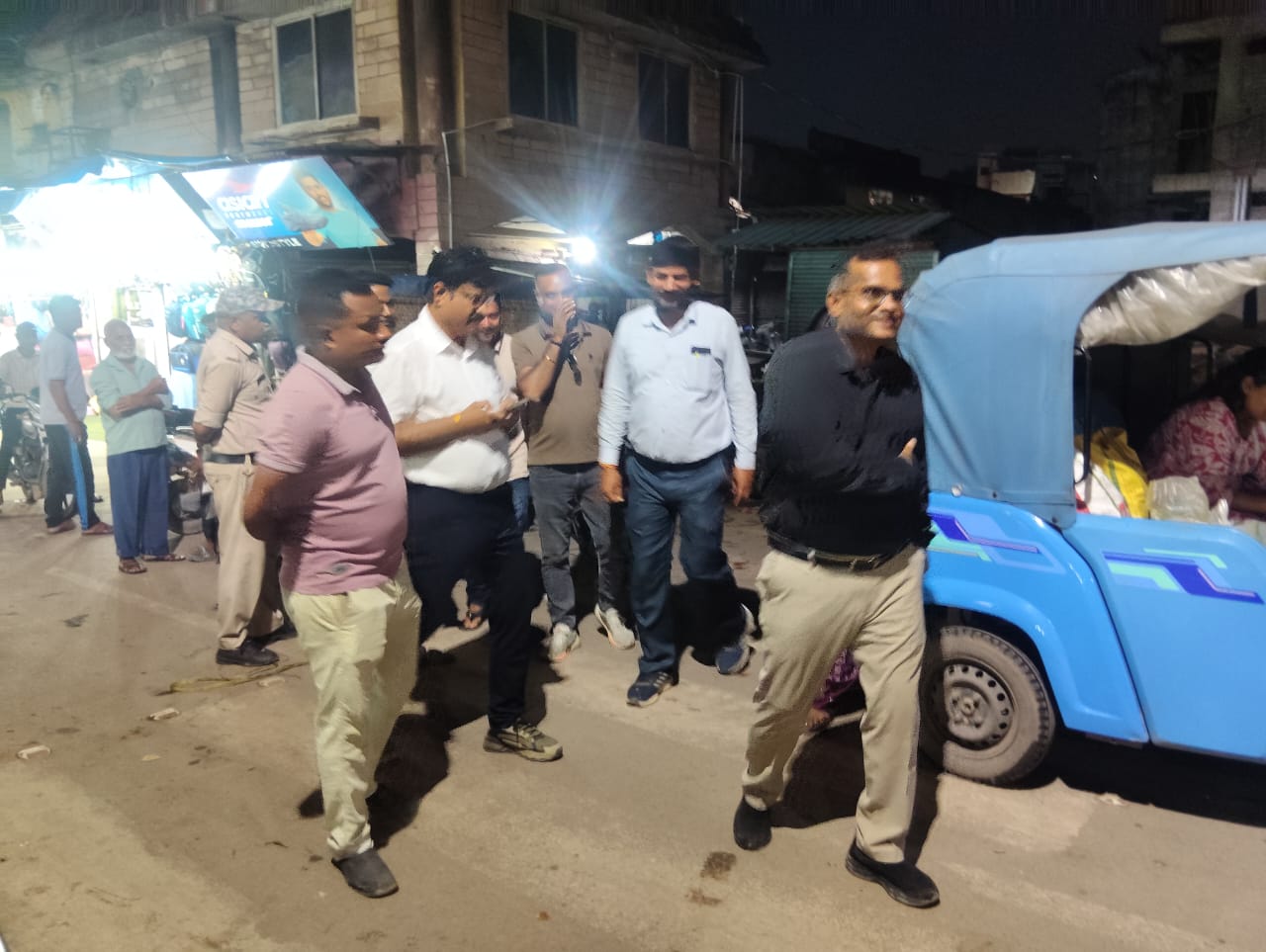 संजय मार्केट में मॉल जैसी आधुनिक सुविधाओं से युक्त शौचालय ले रहा आकार, आयुक्त ने संजय मार्केट का किया निरीक्षण, आकांक्षी शौचालय की गुणवत्ता पर जताई गंभीरता