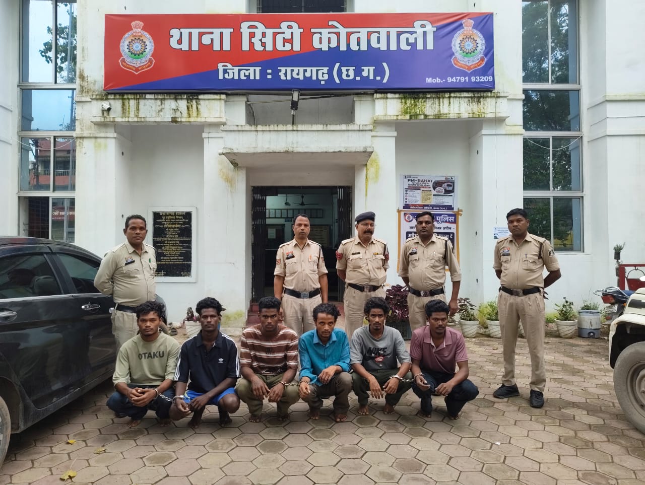 समझाइश के अगले ही दिन बदमाशों पर चला पुलिस का डंडा, 6 को भेजा जेल, गुंडागर्दी बर्दाश्त नहीं—पुरानी रंजिश में युवक पर चाकू-डंडे से हमला करने वाले 6 गिरफ्तार