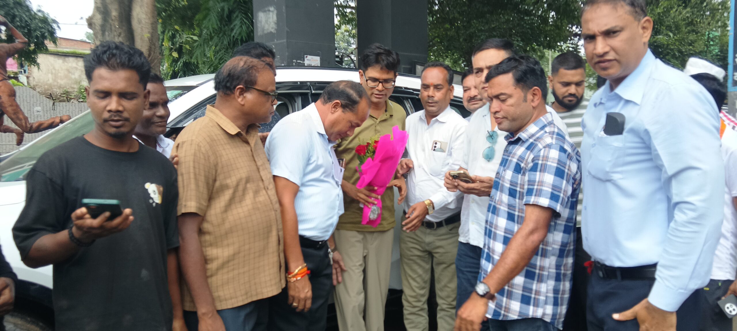 वित्त मंत्री ओपी चौधरी ने रायगढ़ स्टेडियम का किया निरीक्षण, पार्षद प्रतिनिधि केशव जायसवाल के नेतृत्व में हुआ भव्य स्वागत