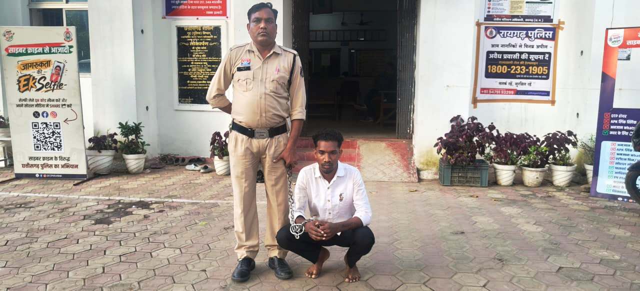 जनरल स्टोर का शटर तोड़कर चोरी करने वाले 2 नाबालिग समेत 3 आरोपी गिरफ्तार, कोतवाली पुलिस ने आरोपियों से दाे बाेरी चोरी गुटखा और नकदी की बरामद