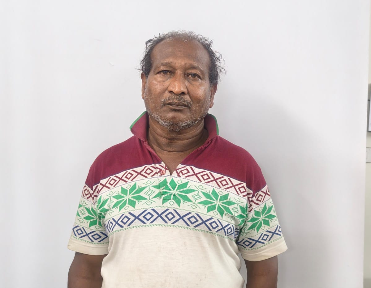 मामूली विवाद में पत्नी की हत्या करने वाला आरोपी पति गिरफ्तार, पुसौर पुलिस ने हत्या के अपराध में भेजा रिमांड, फावड़े से हमला कर पत्नी की हत्या करने का आरोप